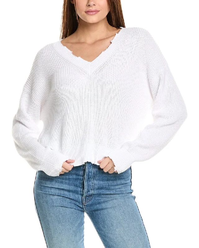 525 America Distressed V-Neck Pullover Women's sweaters