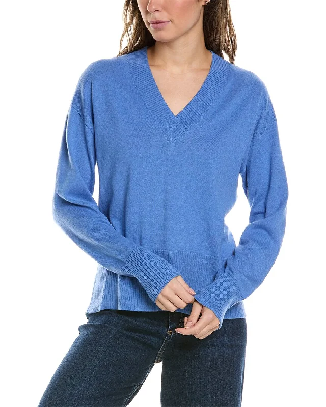 Alashan Cashmere Crossover V-Neck Cashmere-Blend Sweater Trendy oversized sweaters