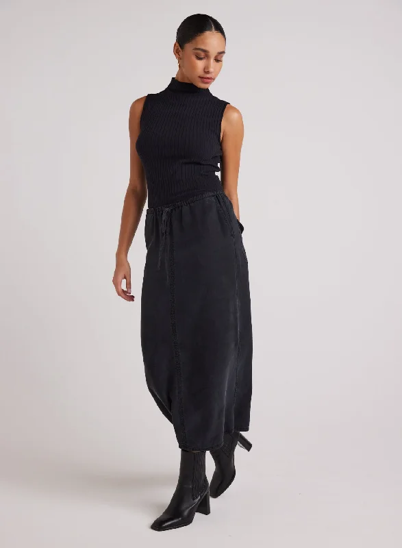 Ana Side Slit Skirt - Black Asymmetrical unclassified skirts