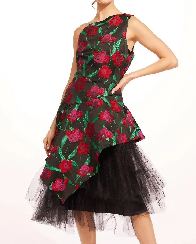 Basque Dress In Roses And Thorns Elegant evening unclassified dresses