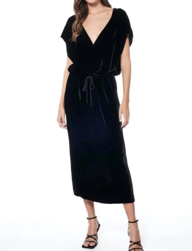 Kellyn Dress In Black Long unclassified dresses