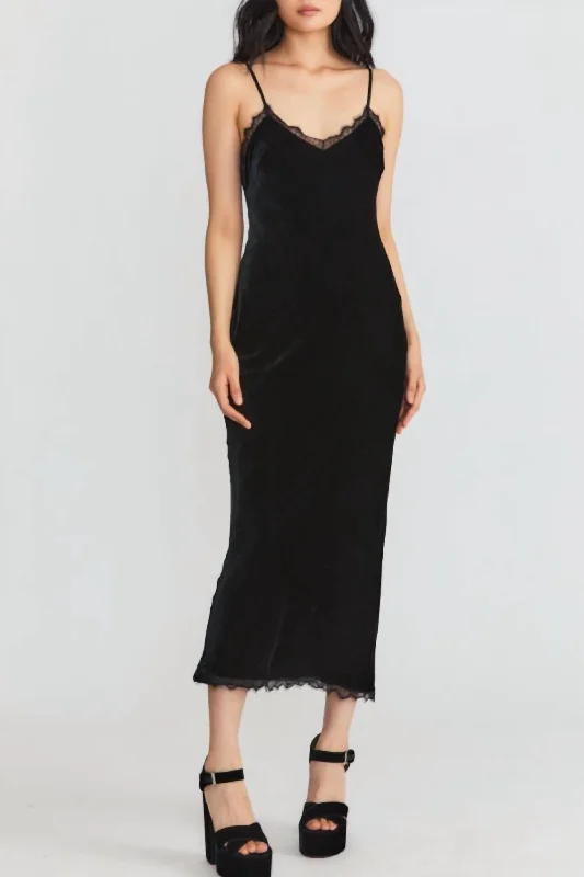 Venus Dress In Black Backless unclassified dresses