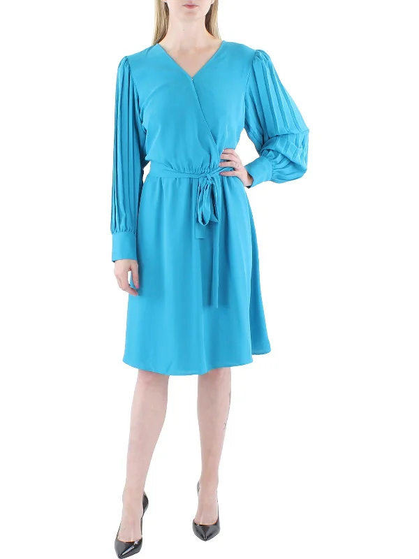 Womens Shutter Pleat Knee-Length Wrap Dress Minimalist unclassified dresses